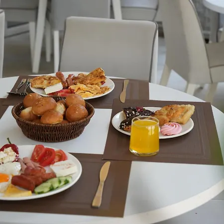 Sunset Hotel Škalngur