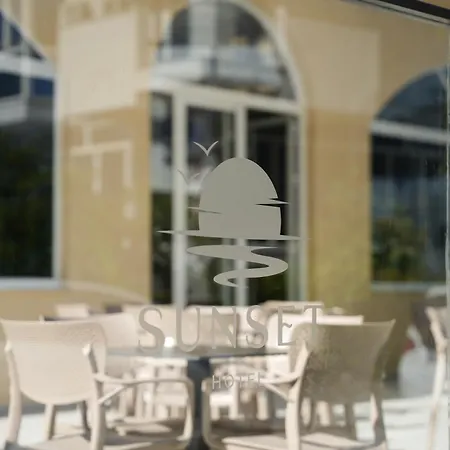 Hotel Sunset 4*